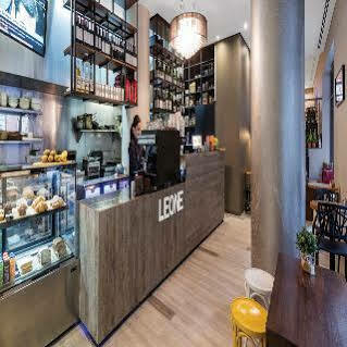 Aparthotel Adina Town Hall 4*
